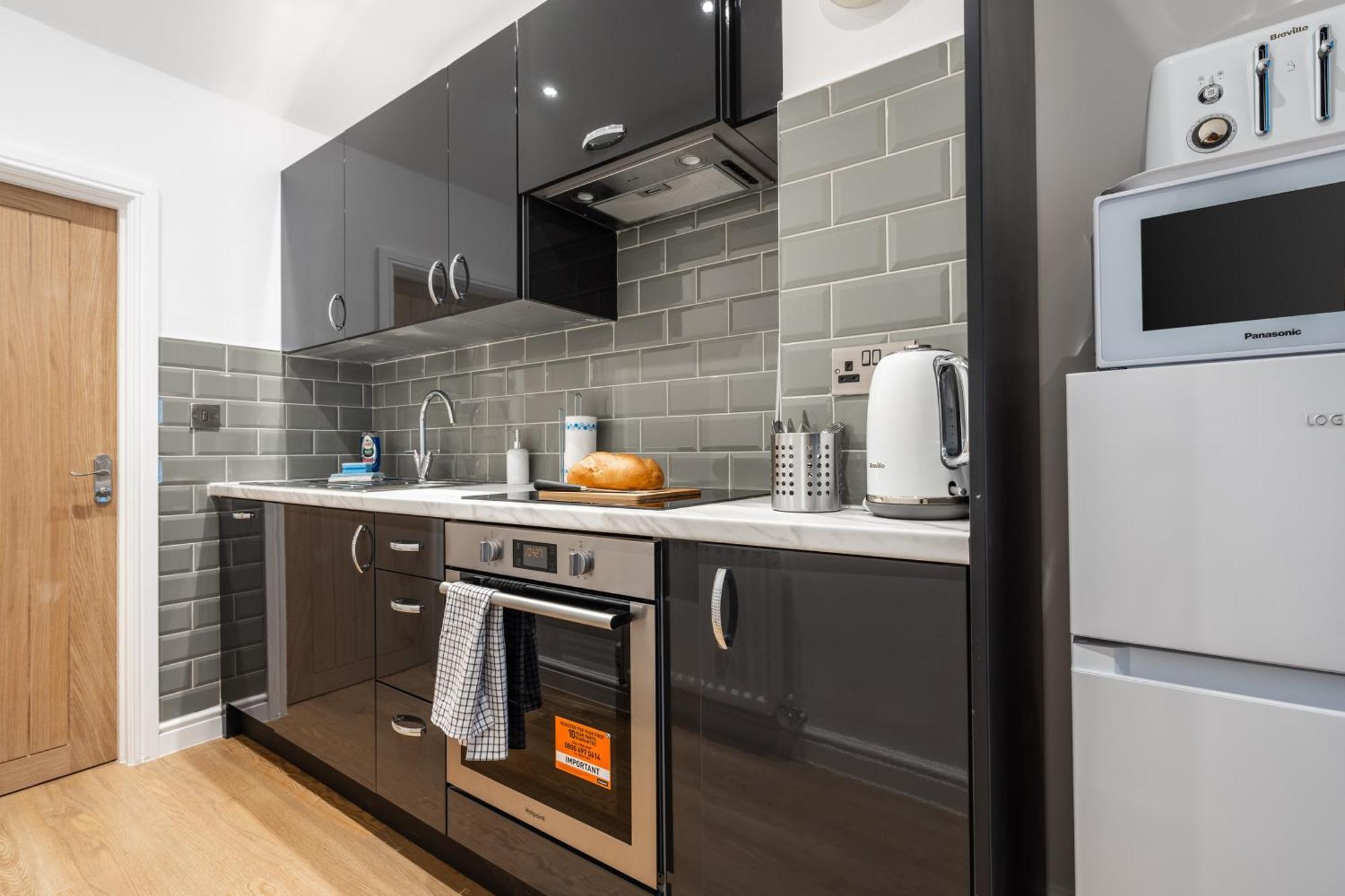 Buxton Apartment - 1 Bed, Free Parking, Wi-Fi Hazel Grove Extérieur photo