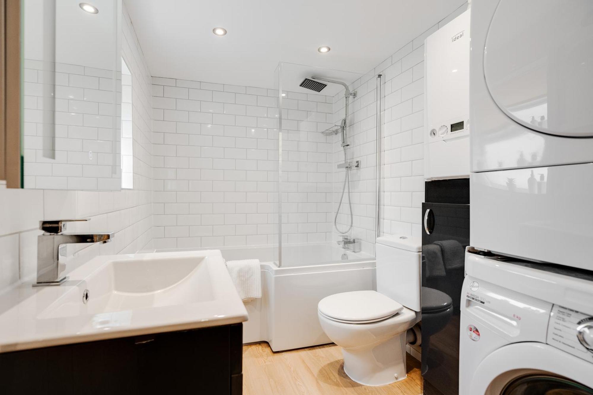 Buxton Apartment - 1 Bed, Free Parking, Wi-Fi Hazel Grove Extérieur photo