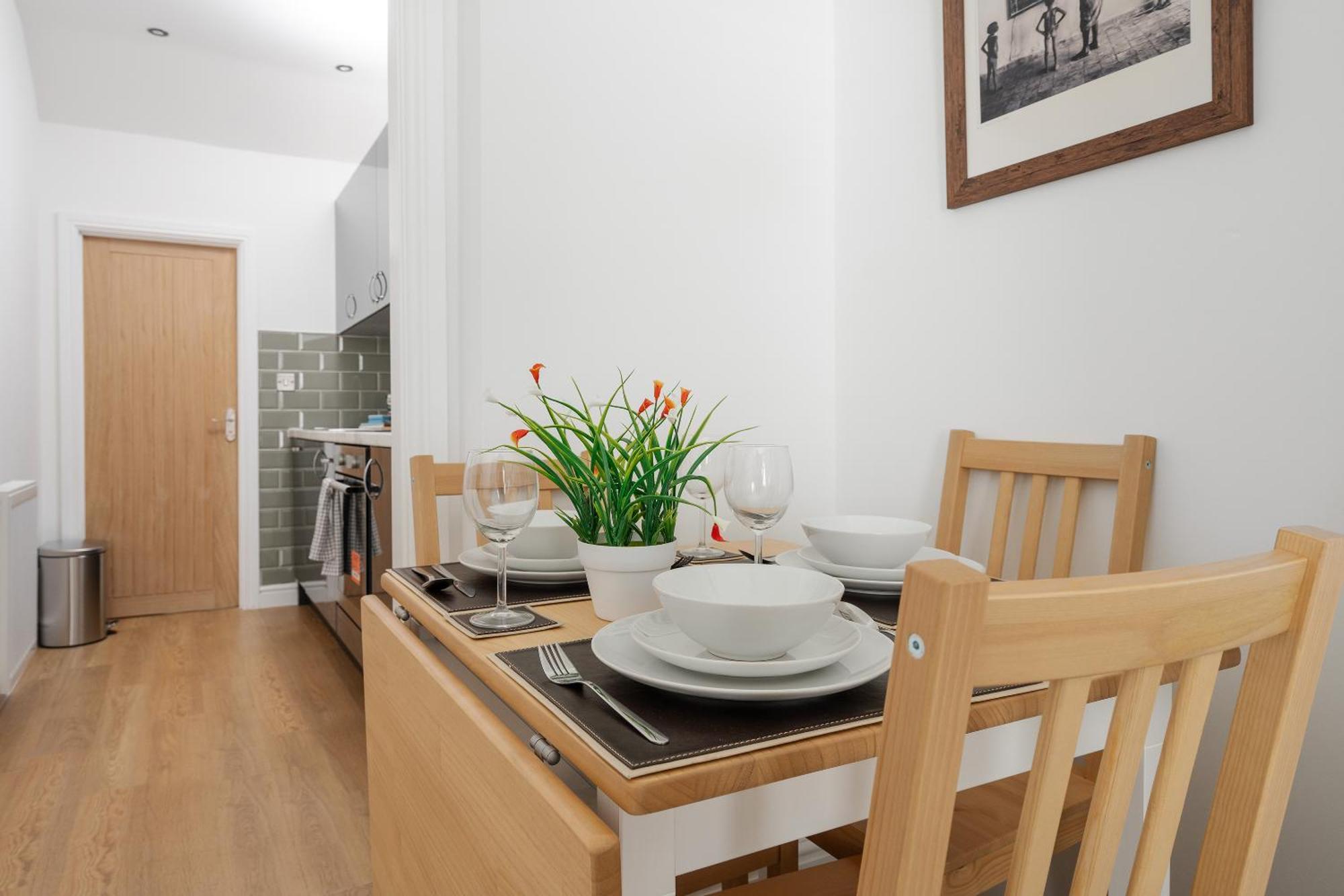Buxton Apartment - 1 Bed, Free Parking, Wi-Fi Hazel Grove Extérieur photo